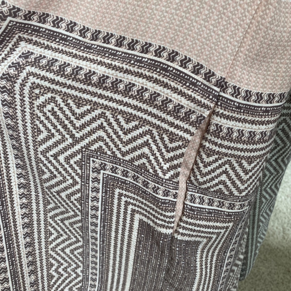 BCBGMaxazria - Picture 3 of 4